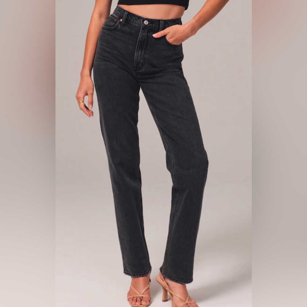 Abercrombie 90’s High rise Straight